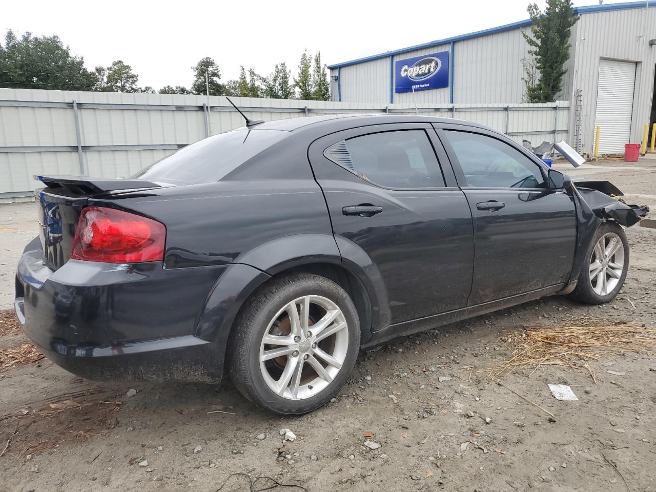 2012 Dodge Avenger - Image 3