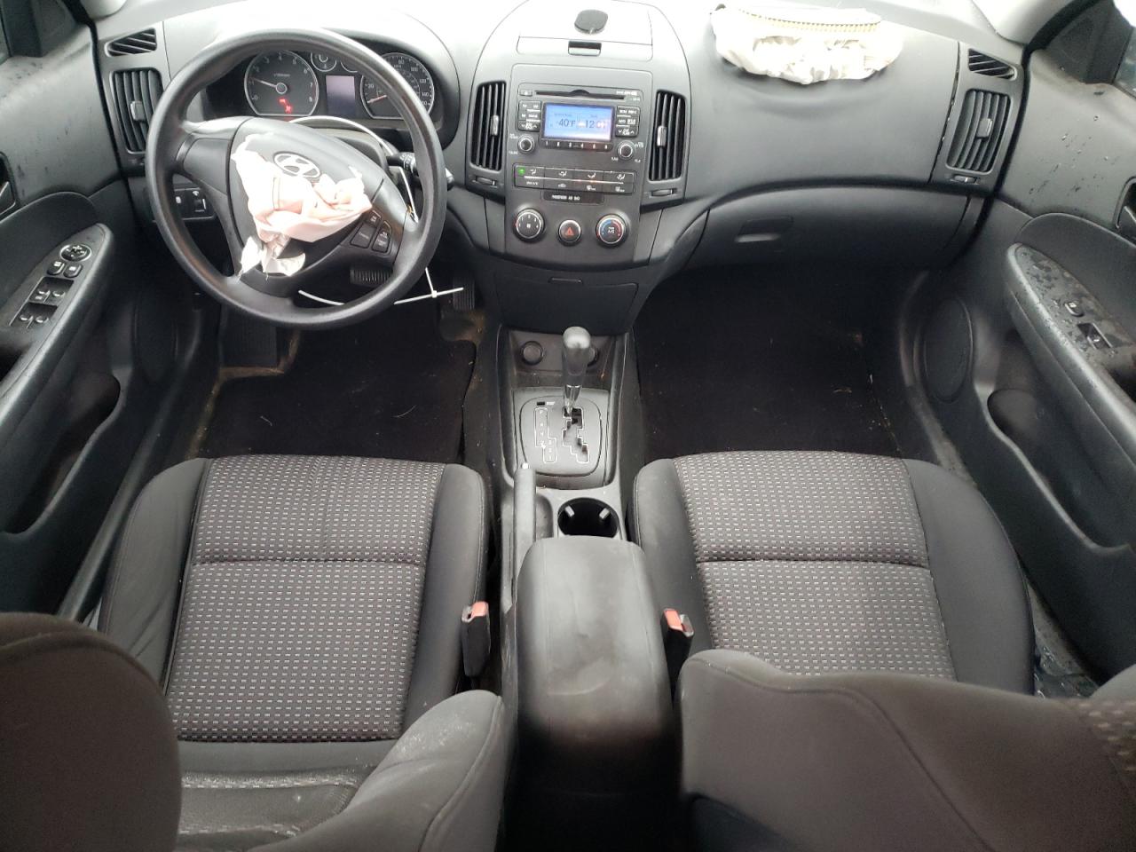 2012 Hyundai Elantra - Image 8