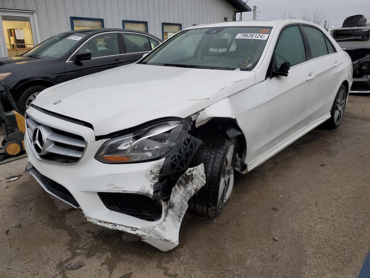 2014 Mercedes-Benz E 350 4Matic на продаже в Pekin, IL - Side