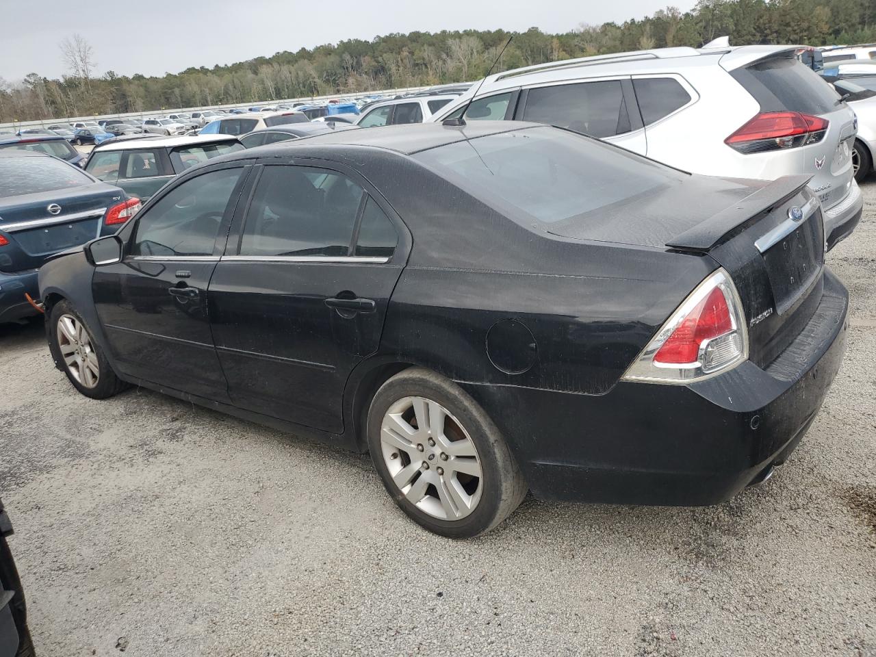 2009 Ford Fusion - Image 2