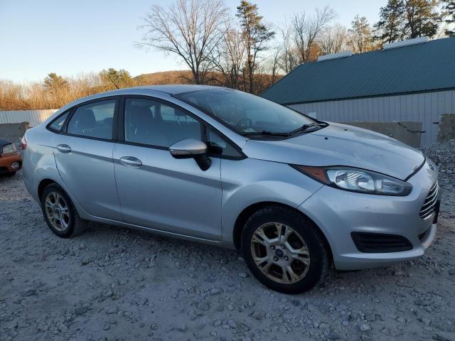  FORD FIESTA 2016 Сріблястий