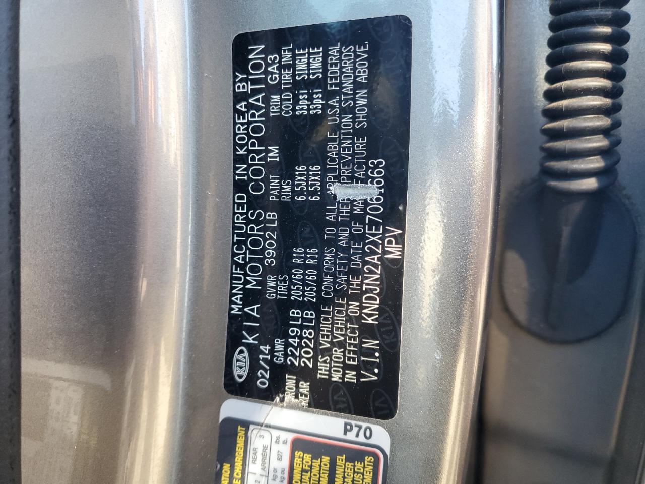 VIN KNDJN2A2XE7061663 2014 KIA SOUL no.12