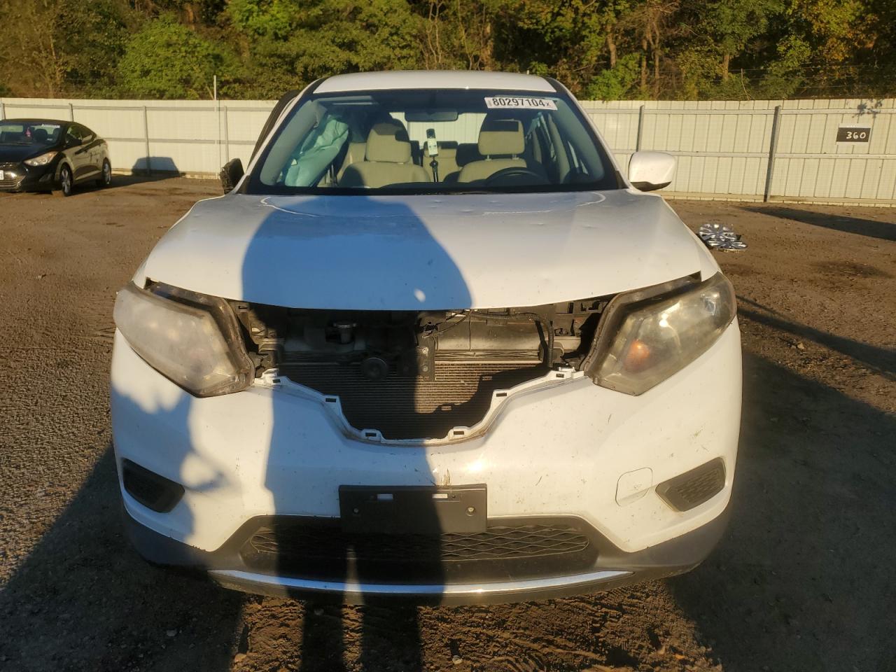 VIN KNMAT2MT6GP614144 2016 NISSAN ROGUE no.5