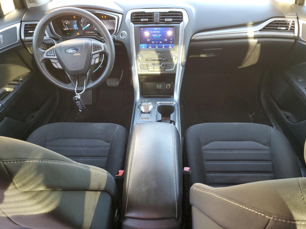 2020 Ford Fusion - Image 8
