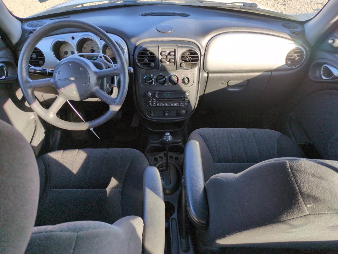 2005 Chrysler PT Cruiser - Image 8