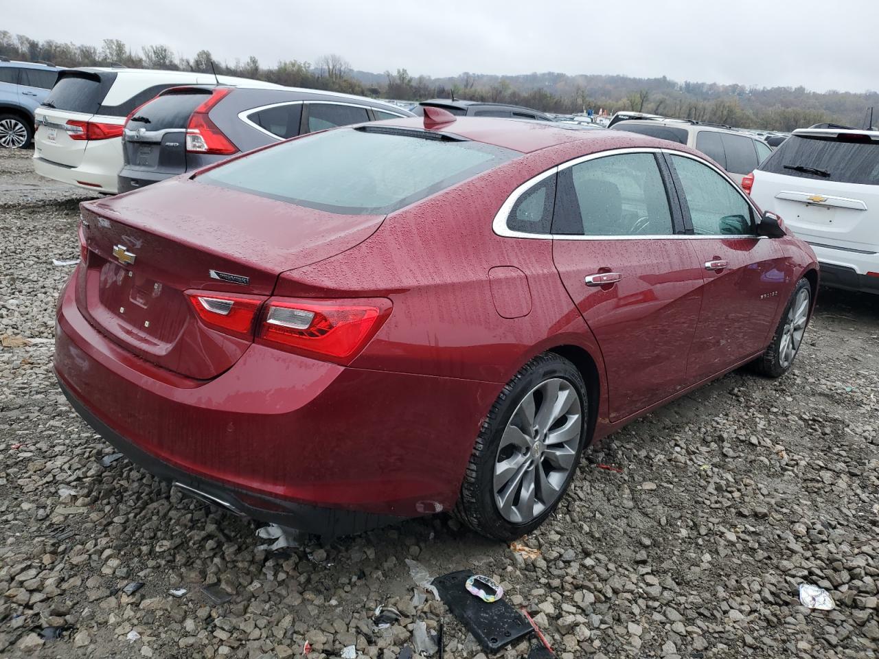 2018 Chevrolet Malibu - Image 3