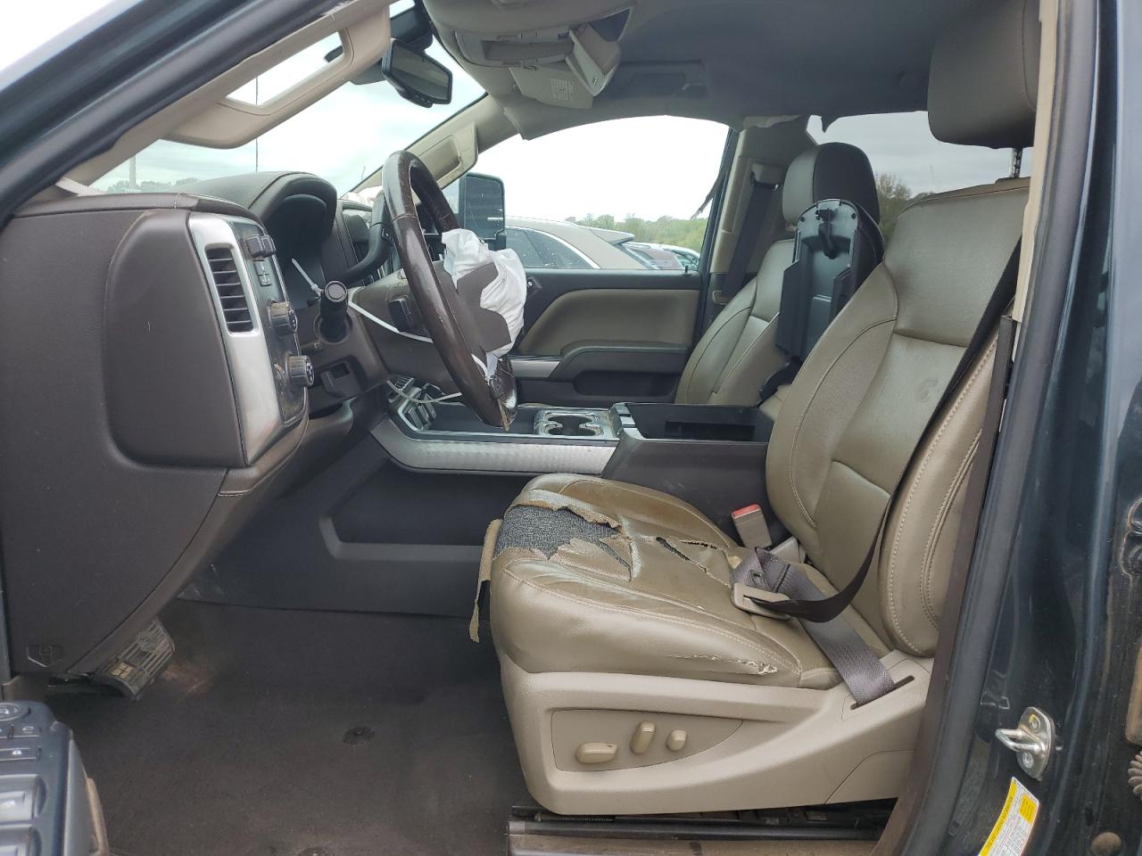 2019 Chevrolet Silverado - Image 7
