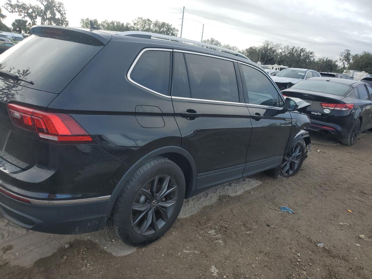 VIN 3VVNB7AX0PM091624 2023 VOLKSWAGEN TIGUAN no.3