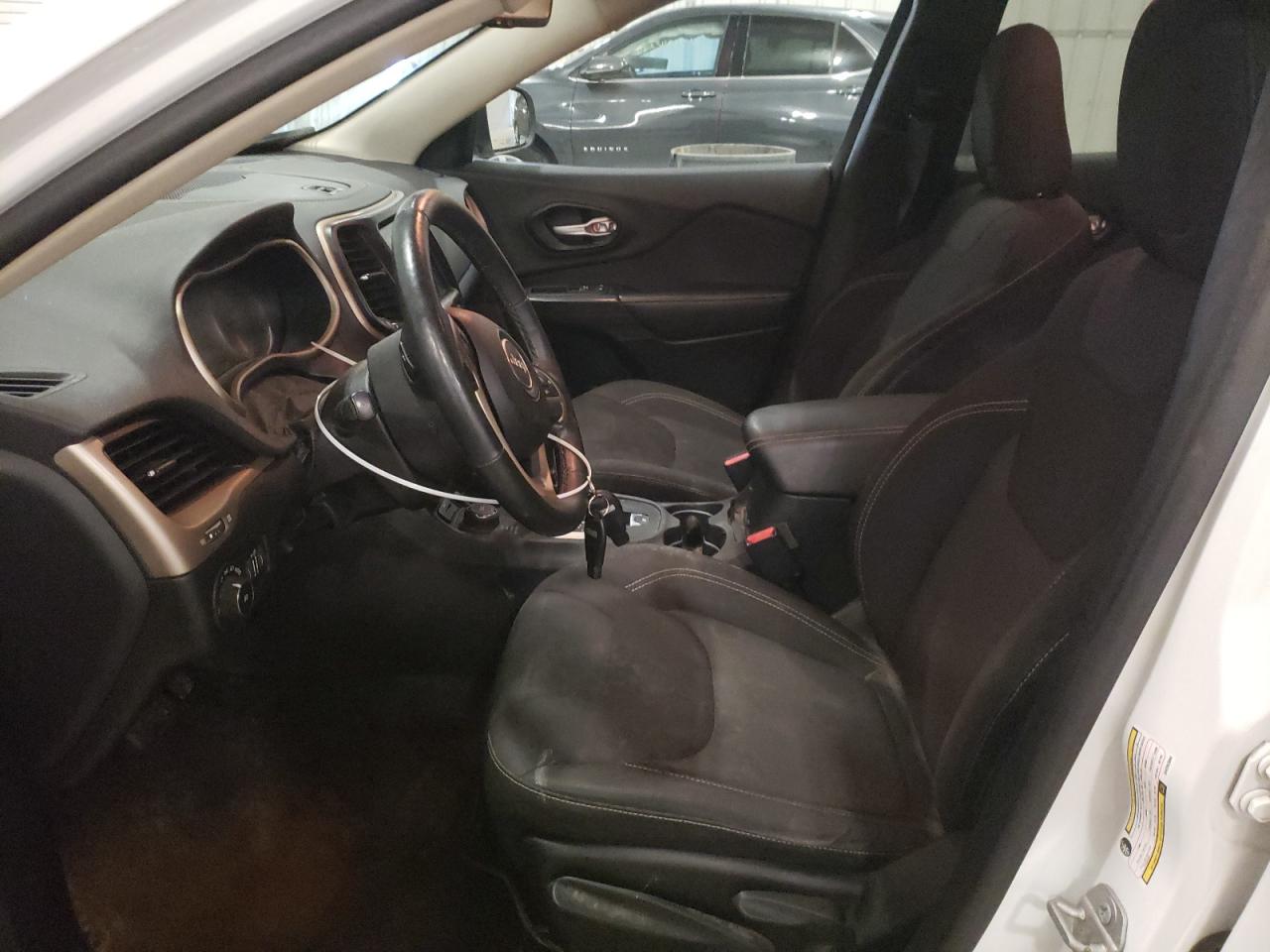 2016 Jeep Grand Cherokee - Image 7