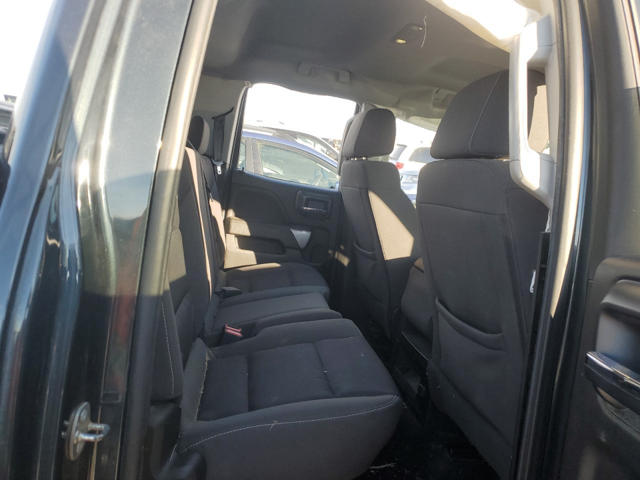 2018 Chevrolet Silverado - Image 10