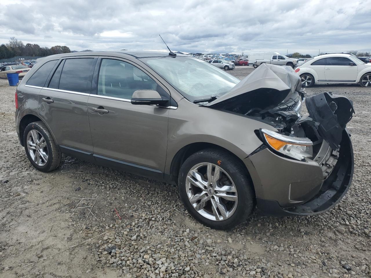 VIN 2FMDK3KC3DBA86280 2013 FORD EDGE no.4