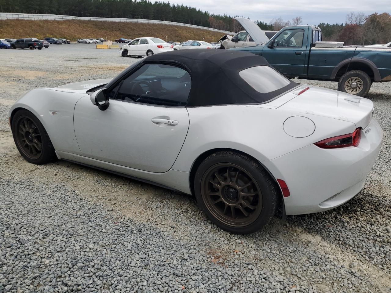 VIN JM1NDAD71G0107074 2016 MAZDA MX5 no.2