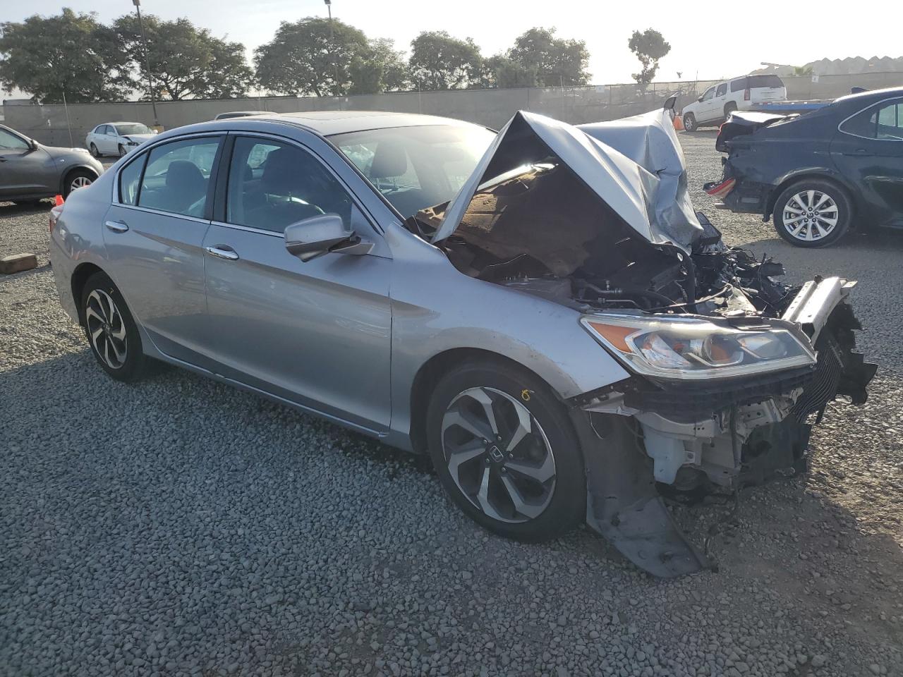 VIN 1HGCR2F7XGA144308 2016 HONDA ACCORD no.4