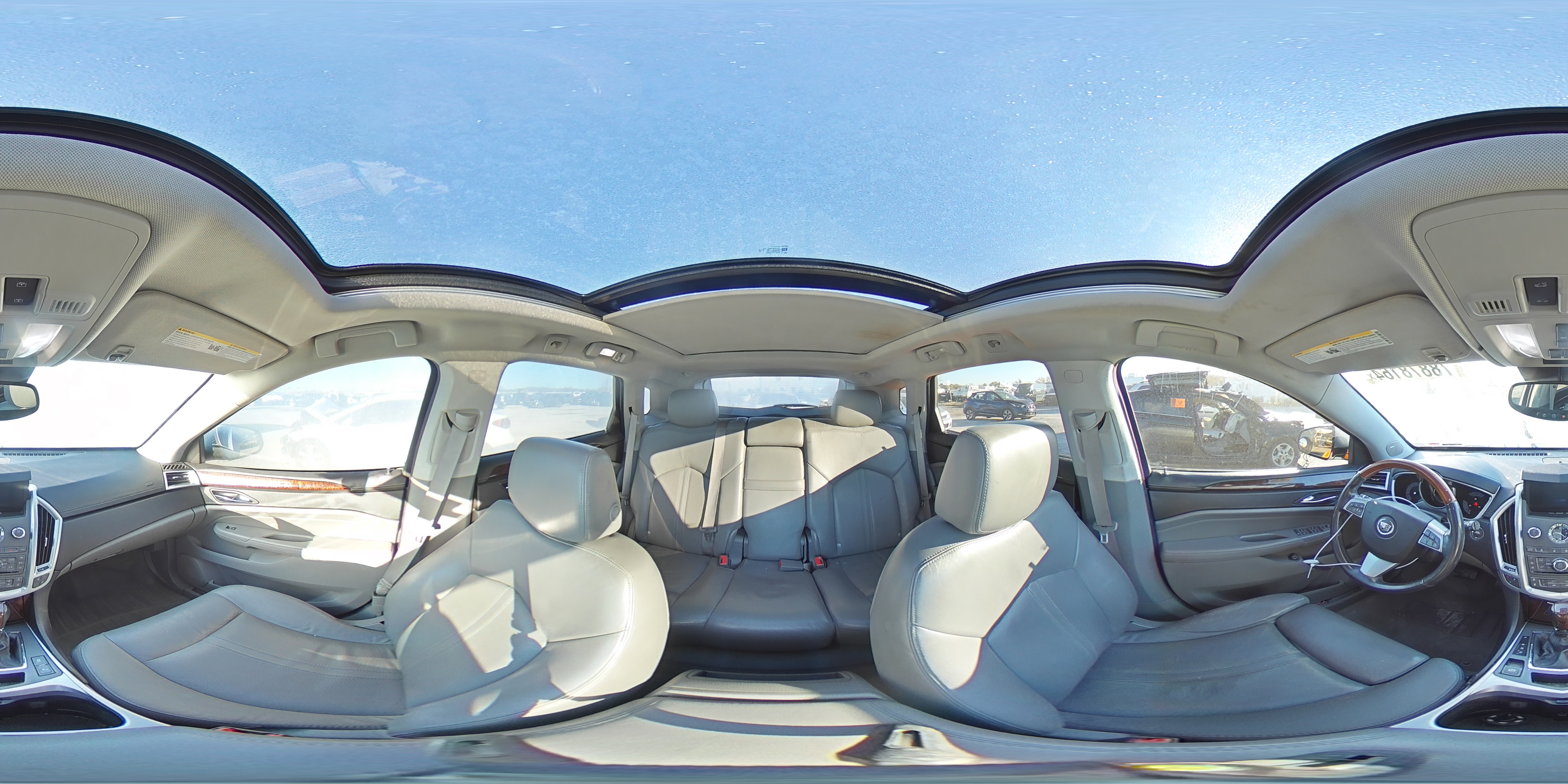 2010 Cadillac SRX - Image 13