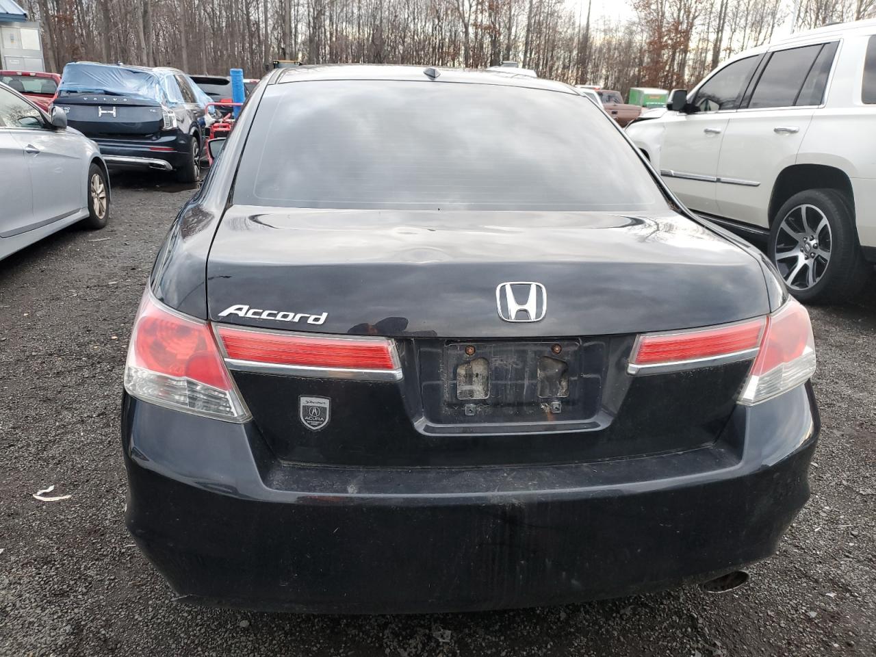 2011 Honda Accord Exl VIN: 1HGCP2F89BA062321 Lot: 82283034