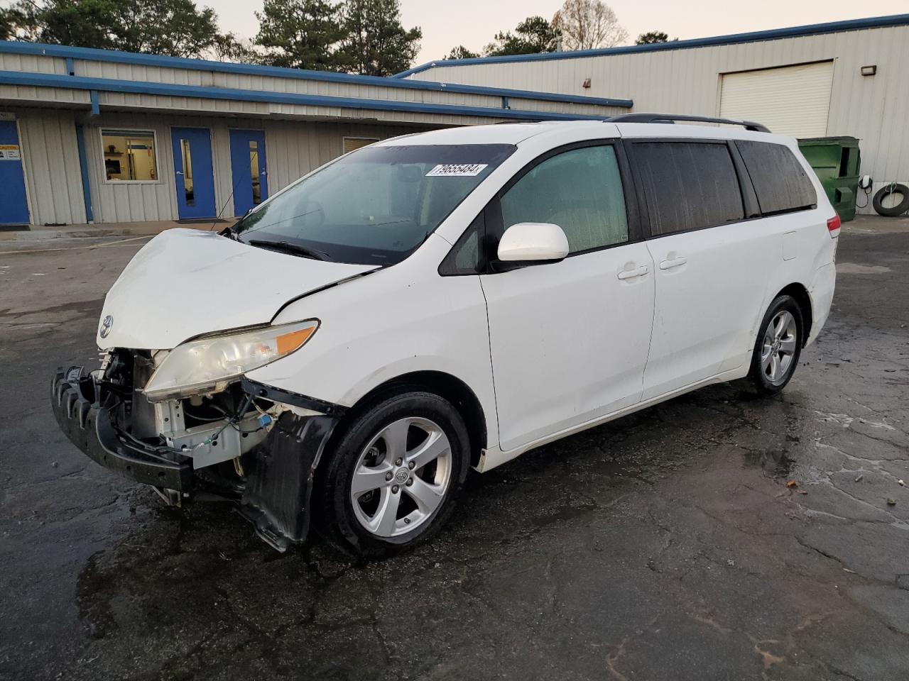 2014 Toyota Sienna - Image 1