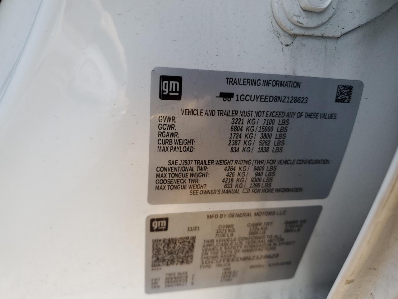 2022 Chevrolet Silverado - Image 12