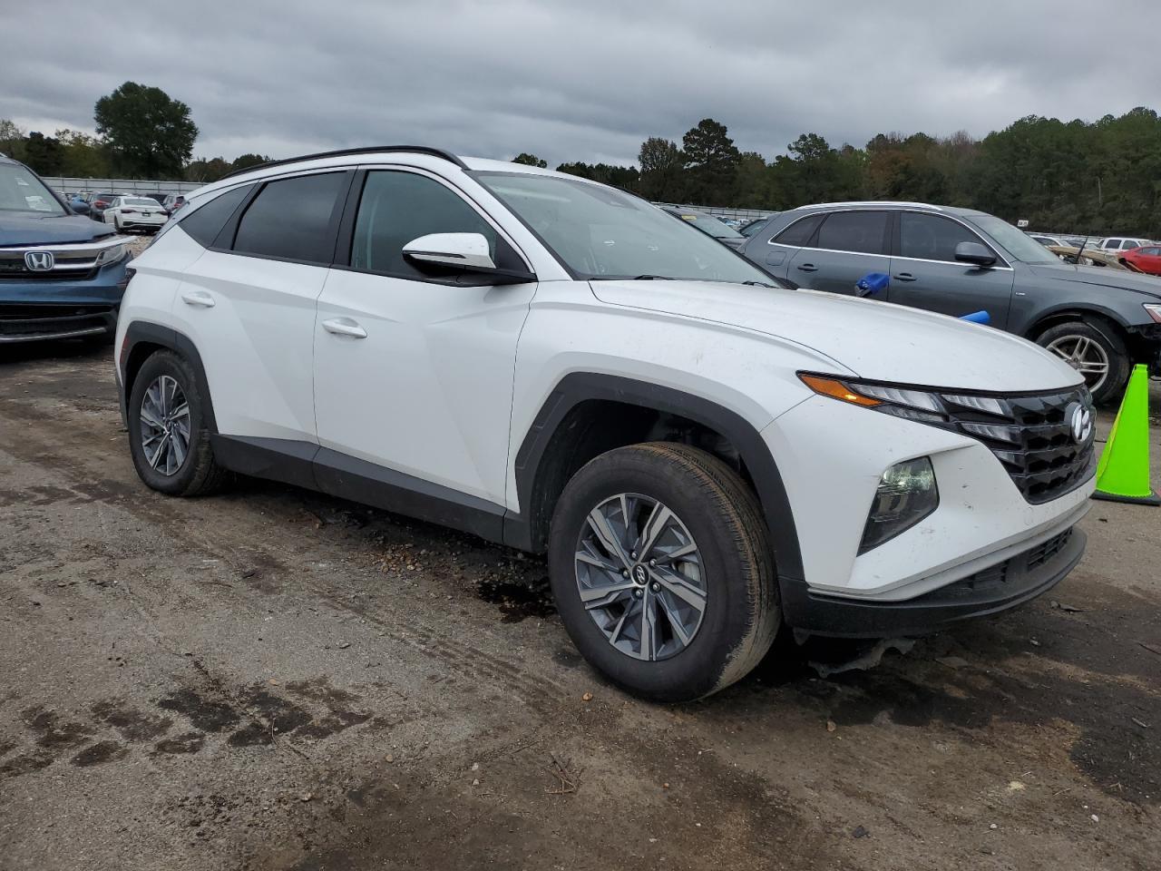 2023 Hyundai Tucson - Image 4