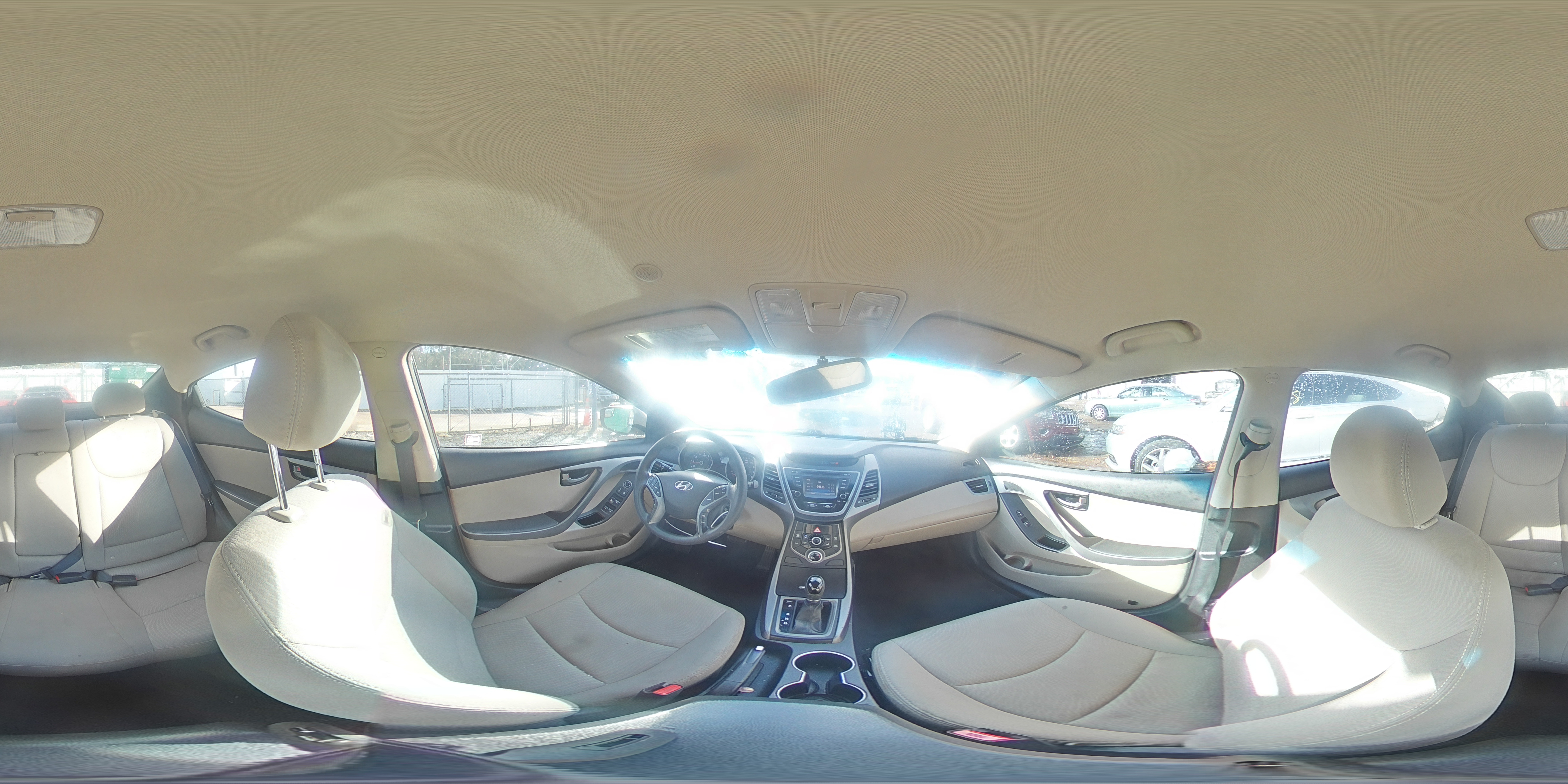 2015 Hyundai Elantra - Image 12