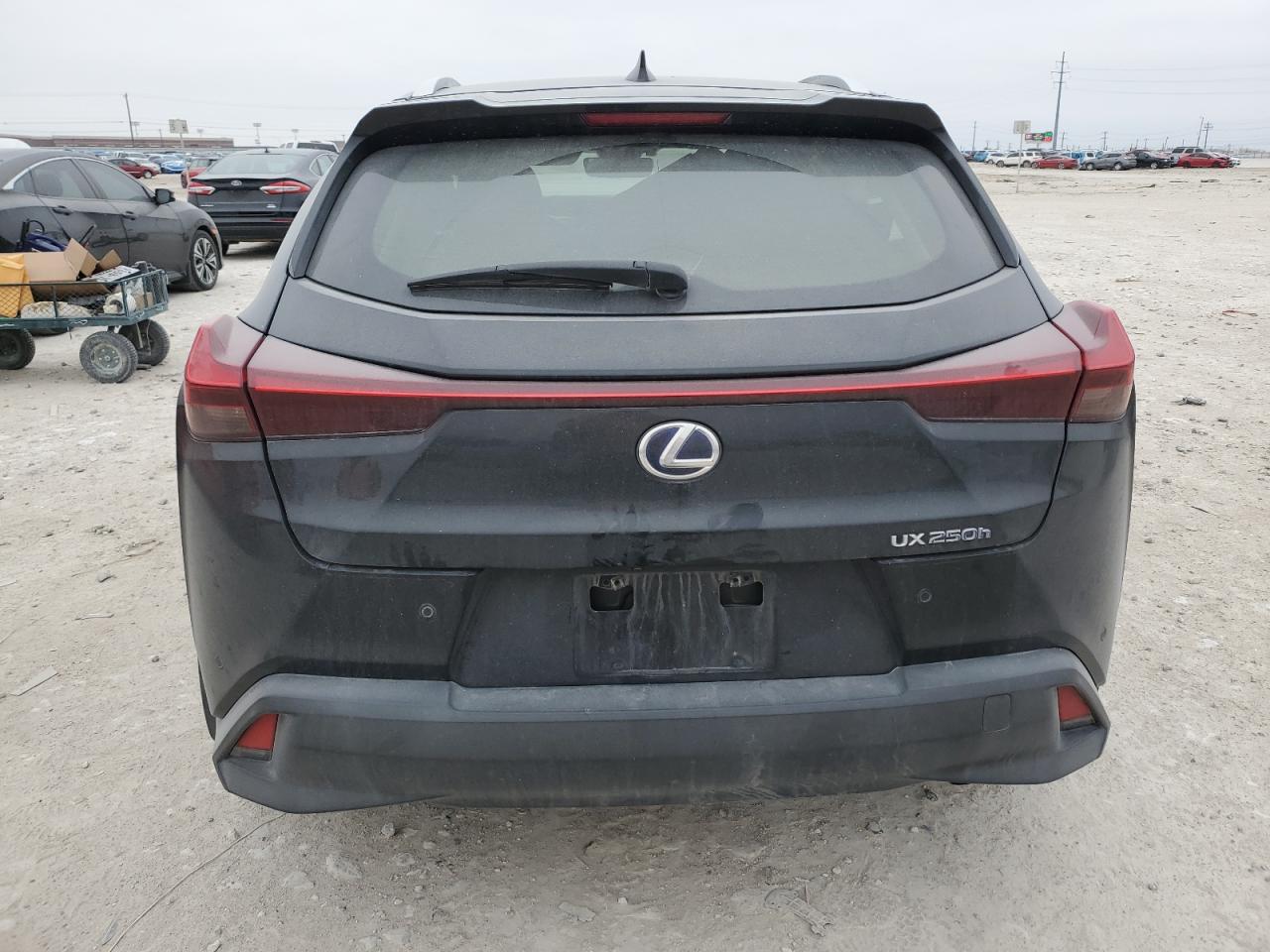 VIN JTHU9JBH6K2012739 2019 LEXUS UX 250H no.6