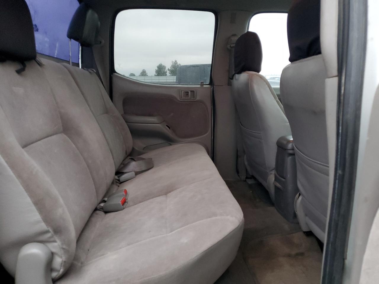 2003 Toyota Tacoma - Image 11