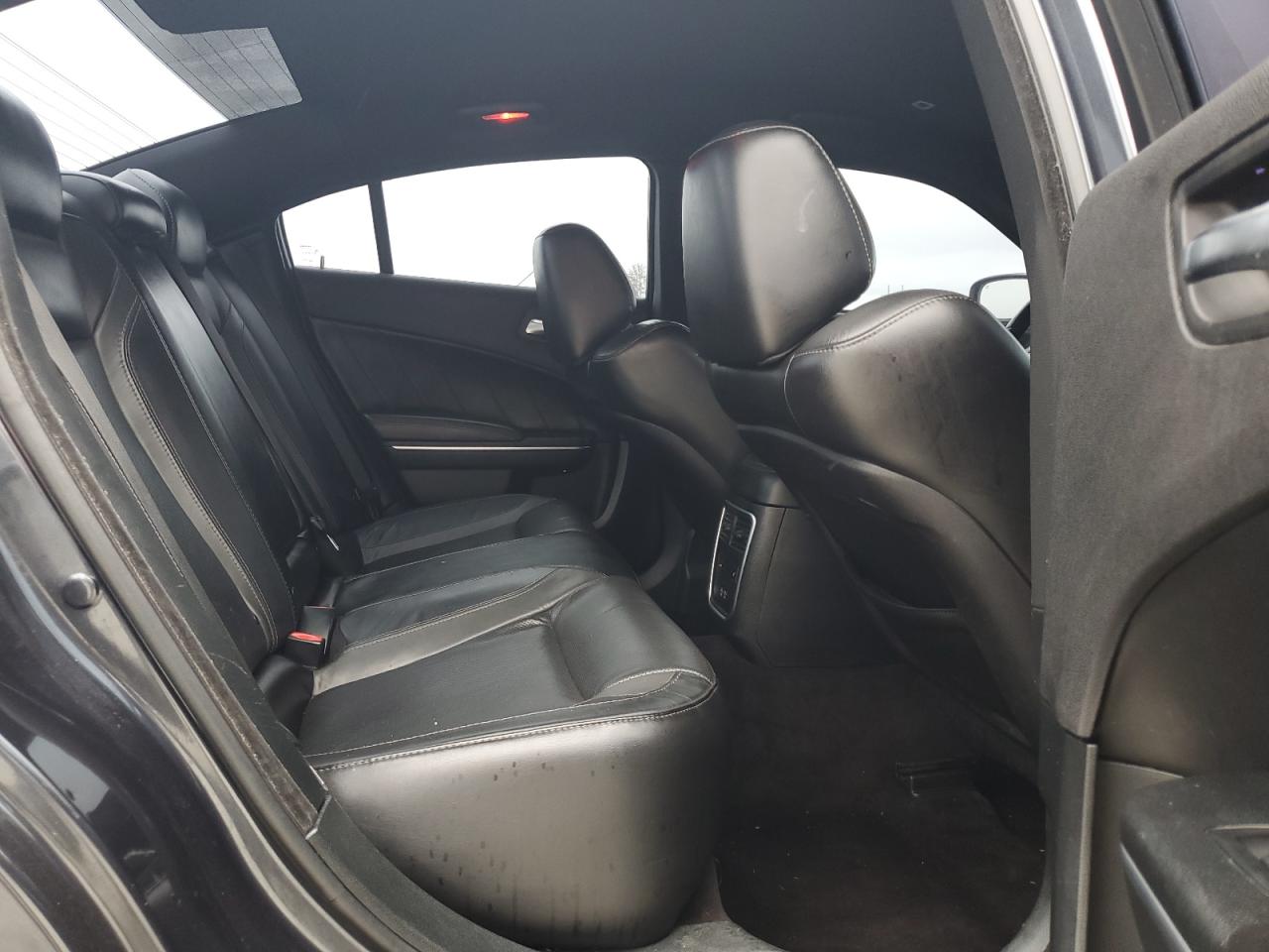 2018 Dodge Charger - Image 10