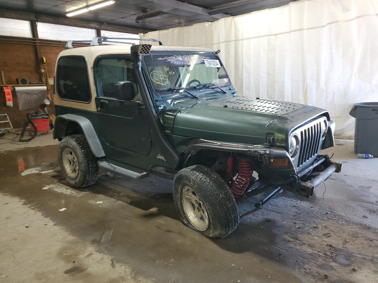 2000 Jeep Wrangler / Tj Se VIN: 1J4FA29P4YP701804 Lot: 79410234