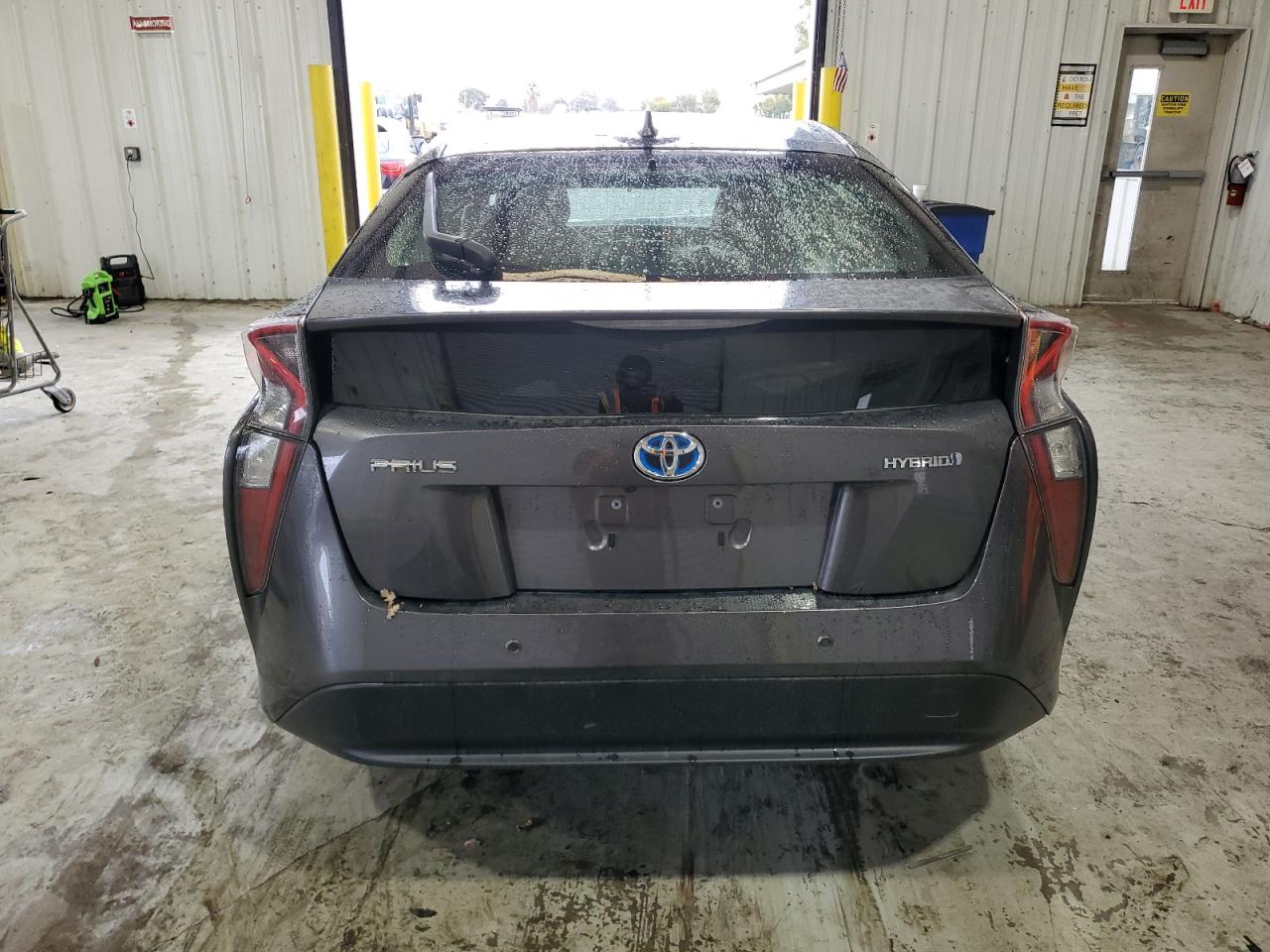 VIN JTDKBRFU2H3048093 2017 TOYOTA PRIUS no.6