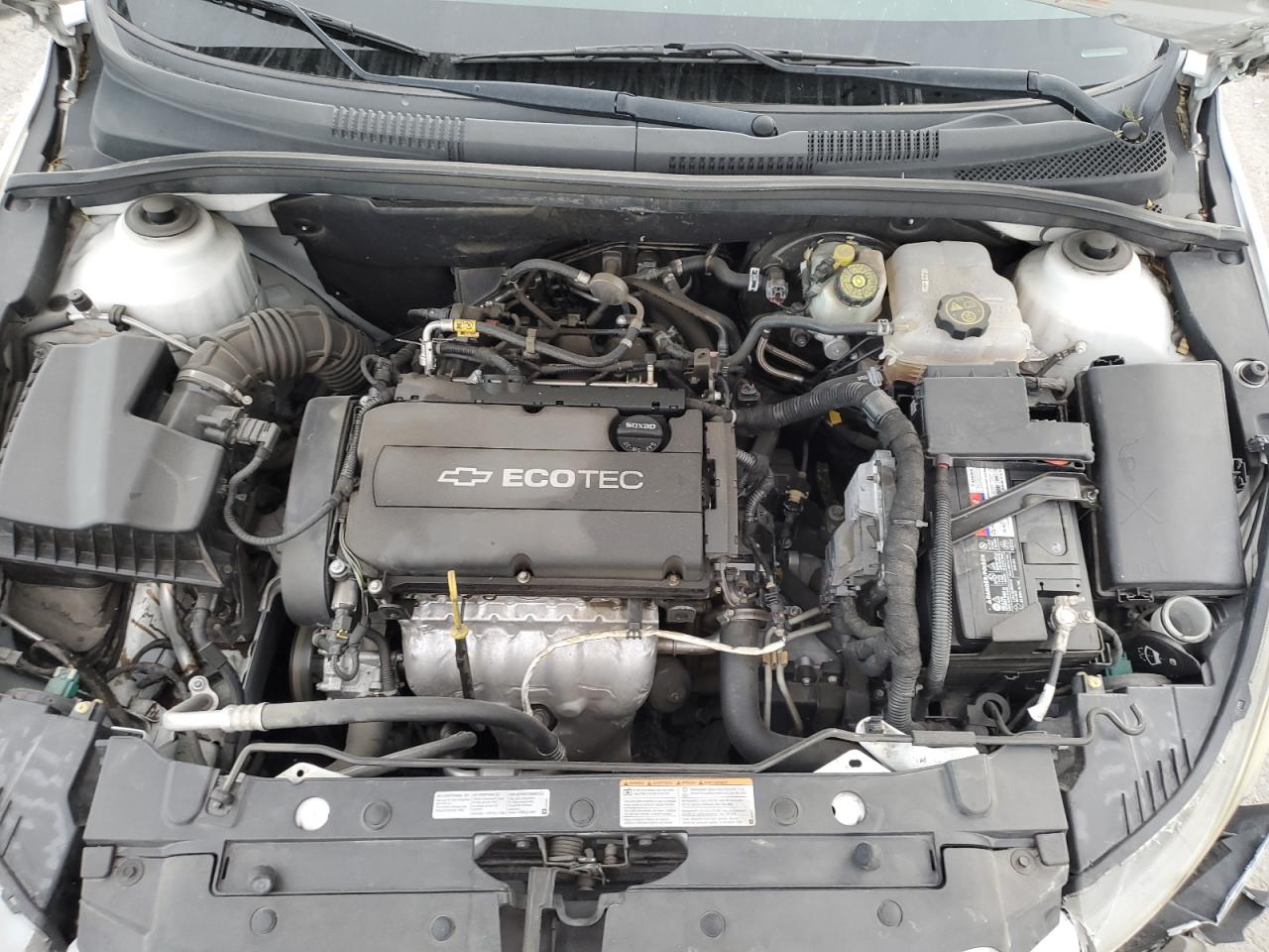 2013 Chevrolet Cruze - Image 13