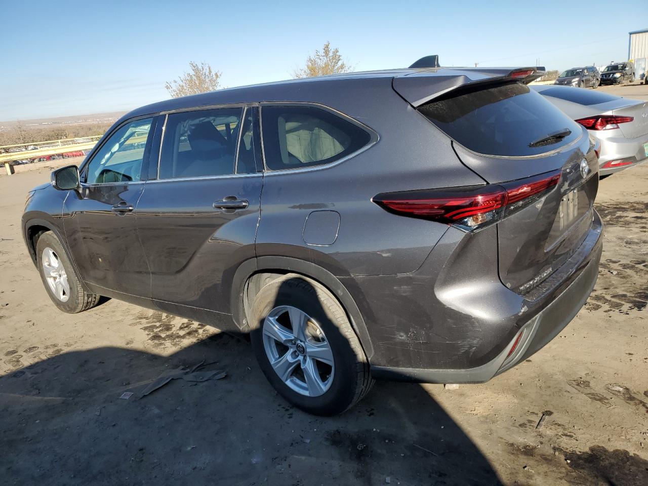 2022 Toyota Highlander L VIN: 5TDZZRAH6NS547218 Lot: 81850224