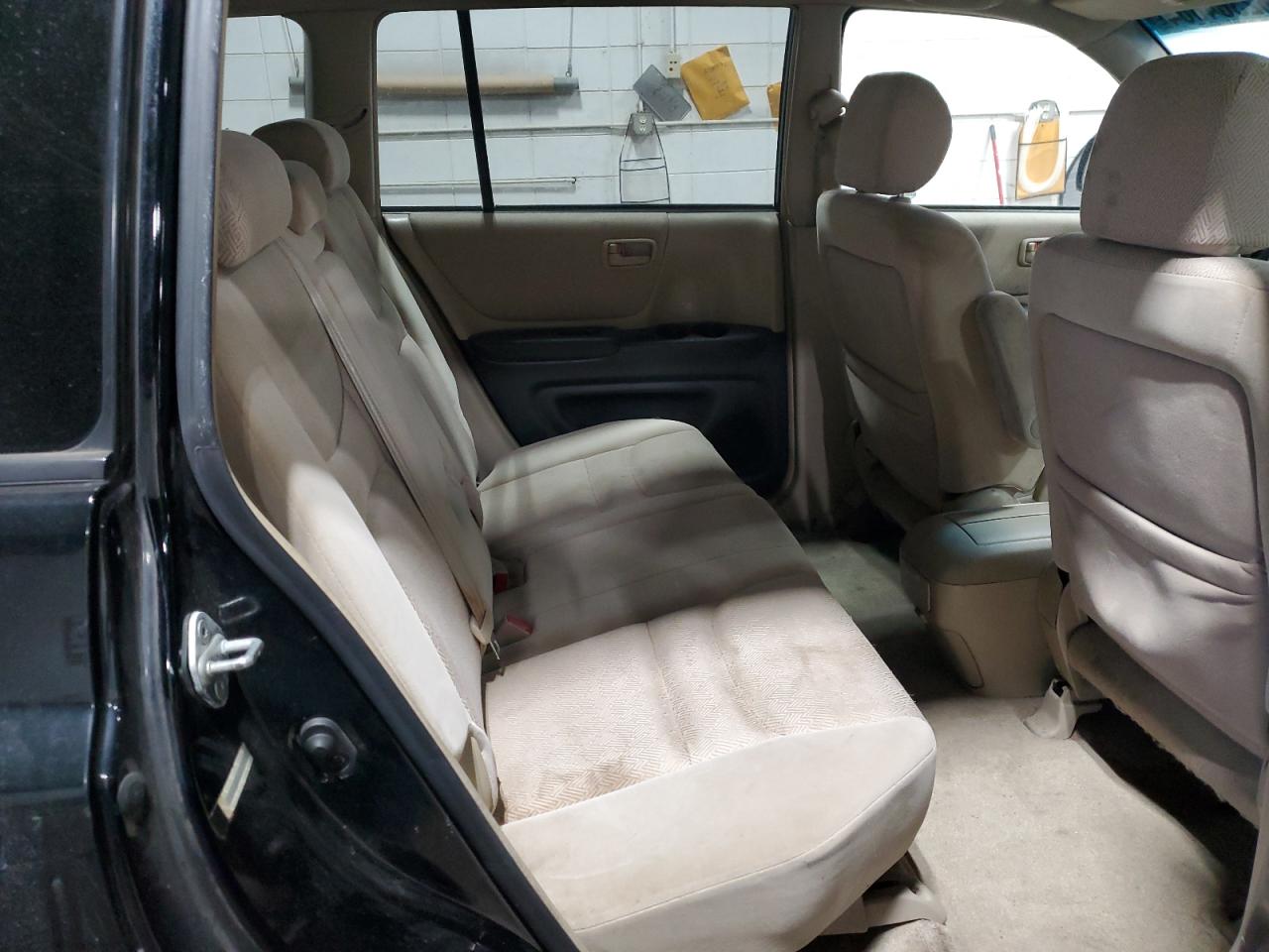 2002 Toyota Highlander - Image 11