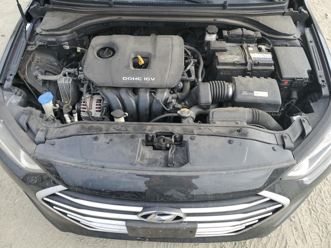 2017 Hyundai Elantra - Image 11