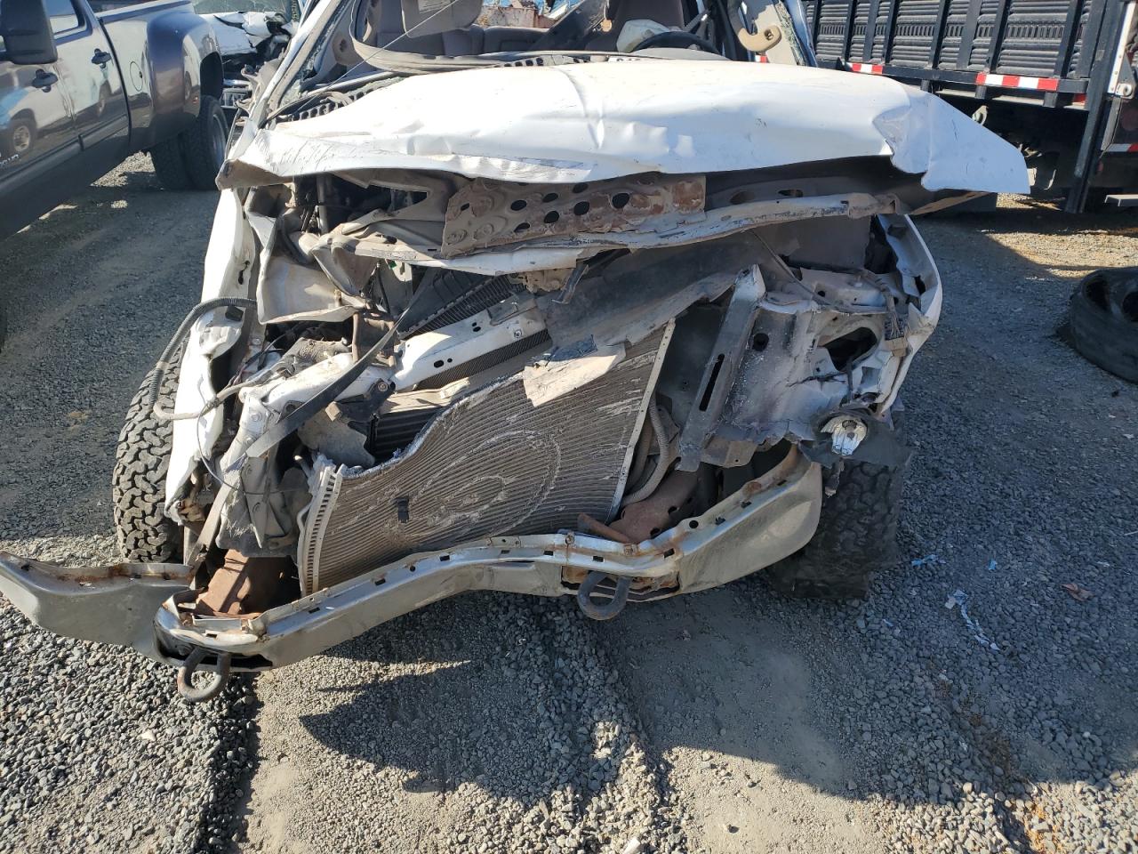 2006 Ford F250 - Image 11