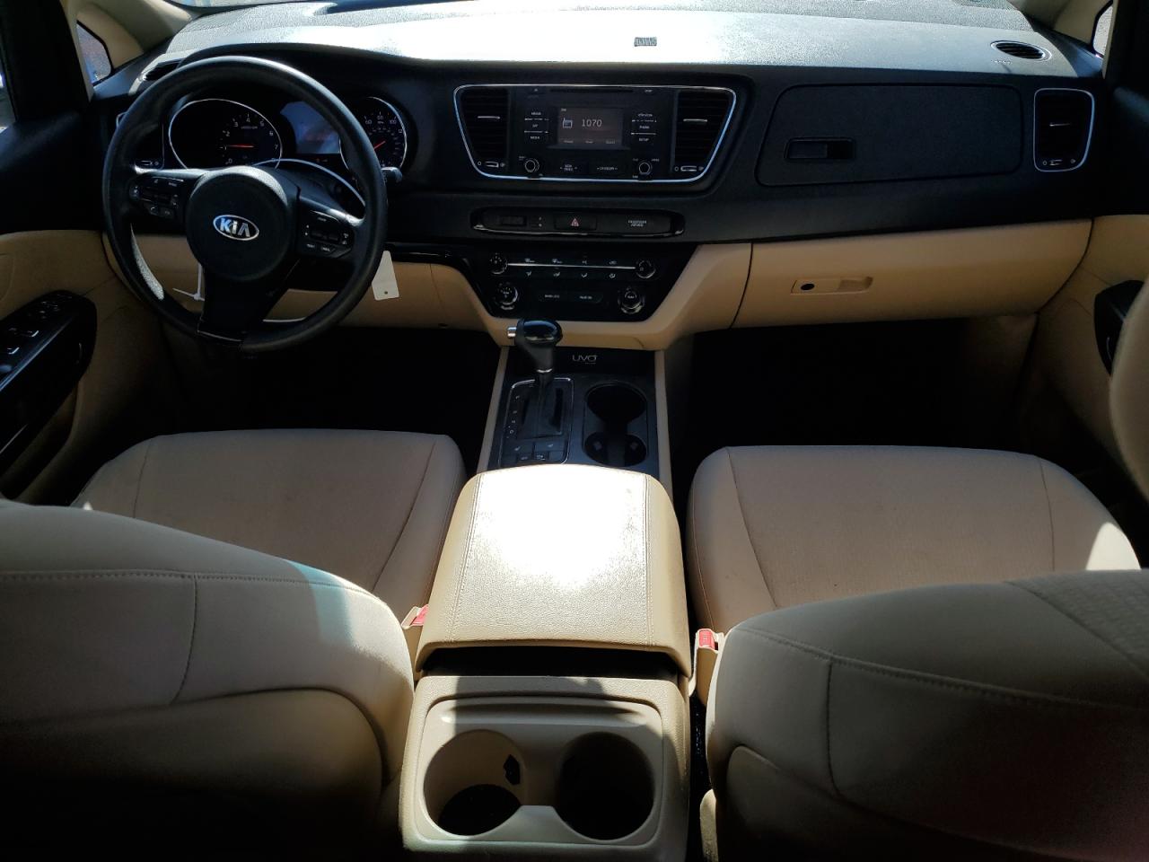 2016 Kia Sedona - Image 8