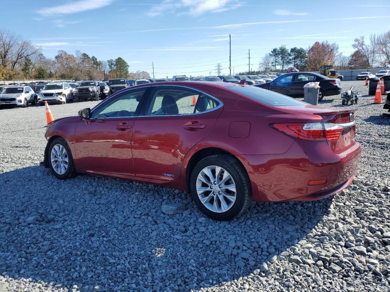 2014 Lexus ES - Image 2