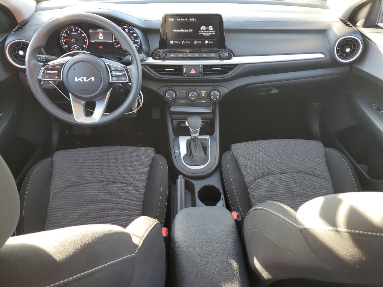 2024 Kia Forte - Image 8