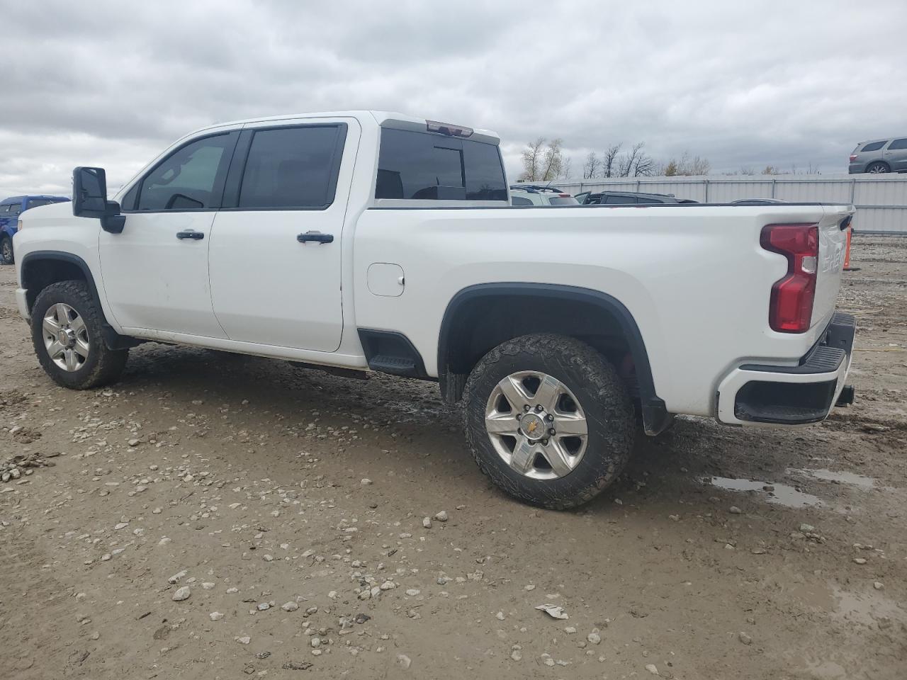 2022 Chevrolet Silverado - Image 2