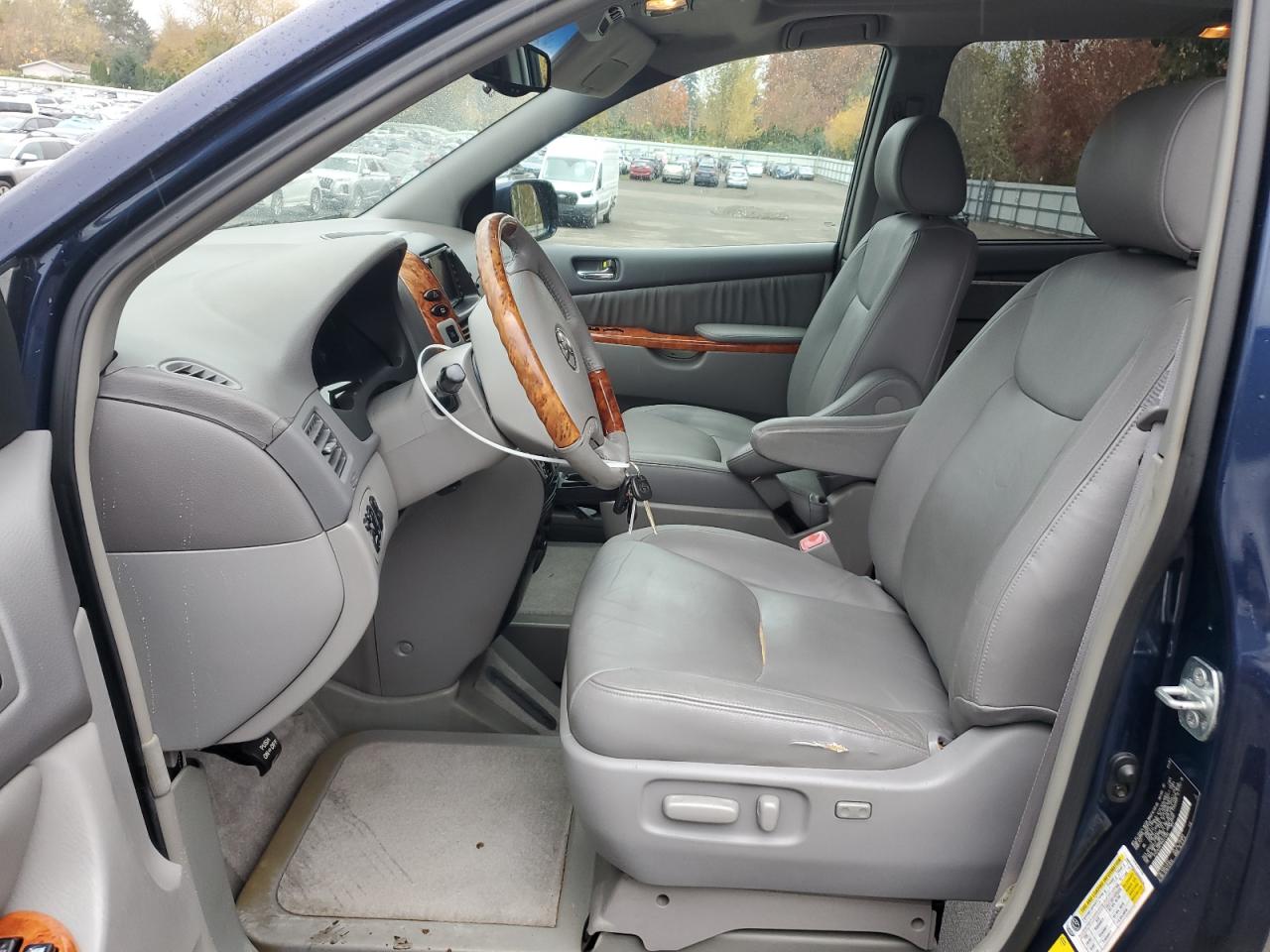 2006 Toyota Sienna - Image 7