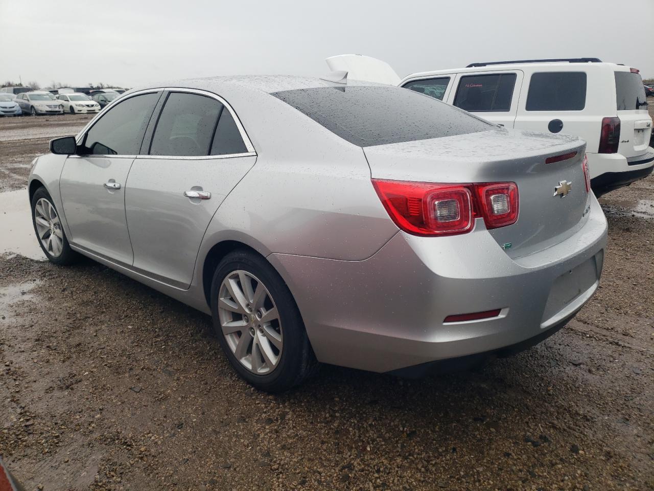 VIN 1G11E5SAXGF131512 2016 CHEVROLET MALIBU no.2