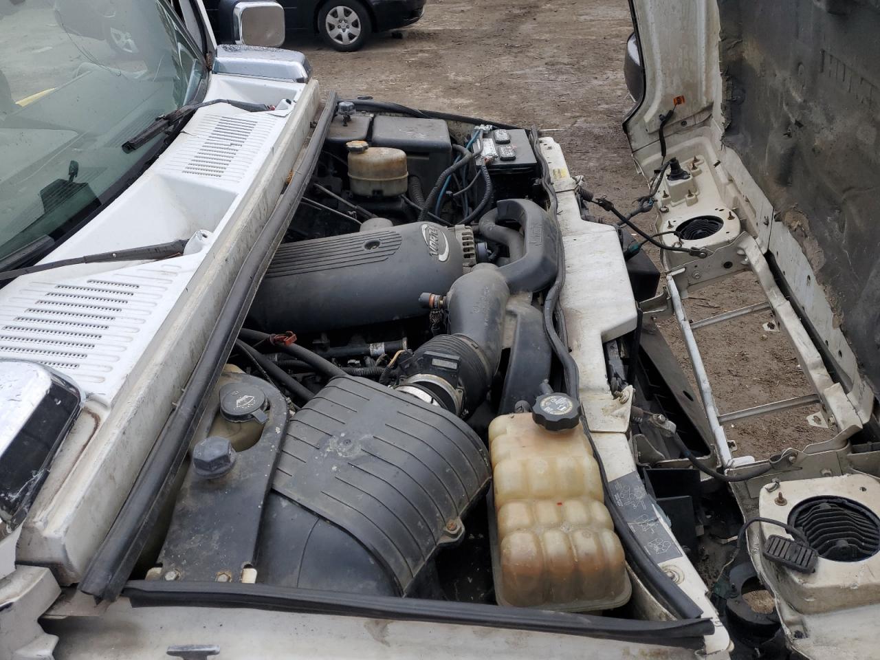 2003 Hummer H2 - Image 12
