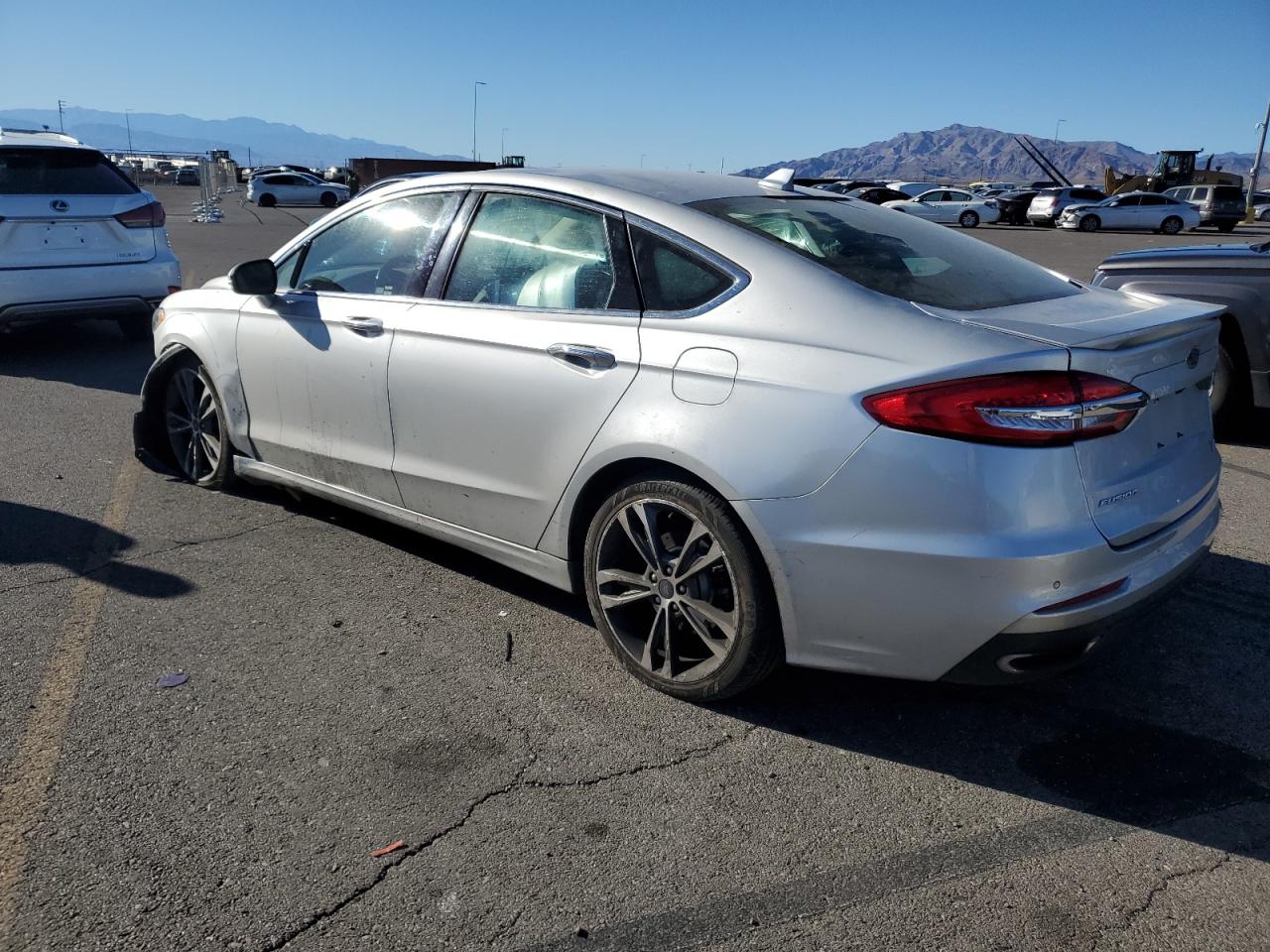 2019 Ford Fusion - Image 2