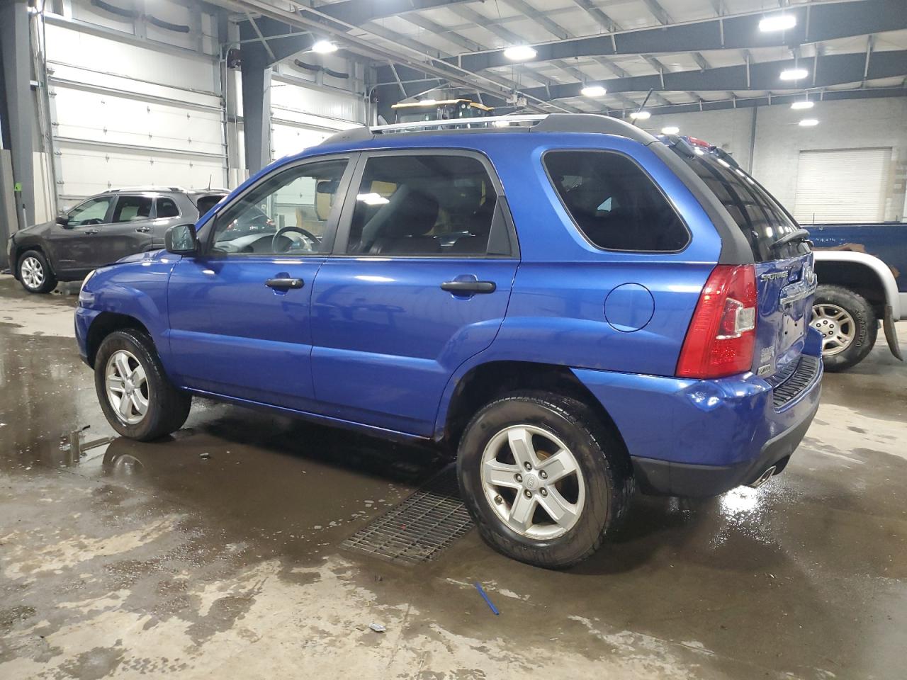 2009 Kia Sportage - Image 2