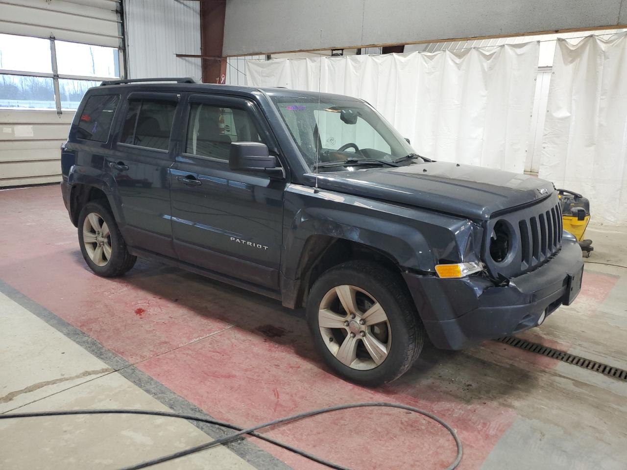 VIN 1C4NJRFB7ED766470 2014 JEEP PATRIOT no.4