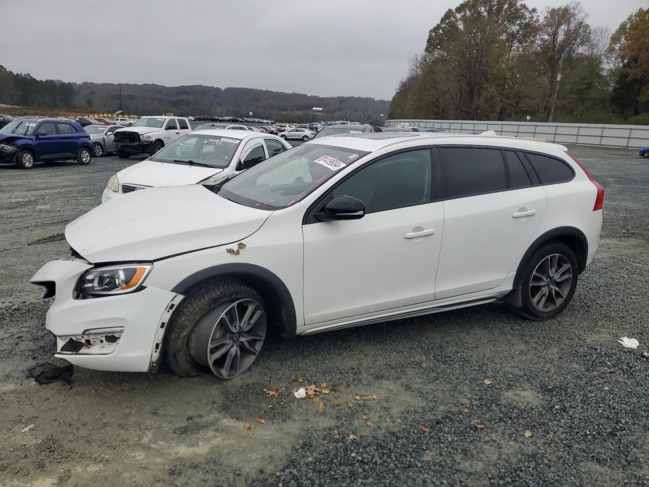 2017 Volvo V60 - Image 1