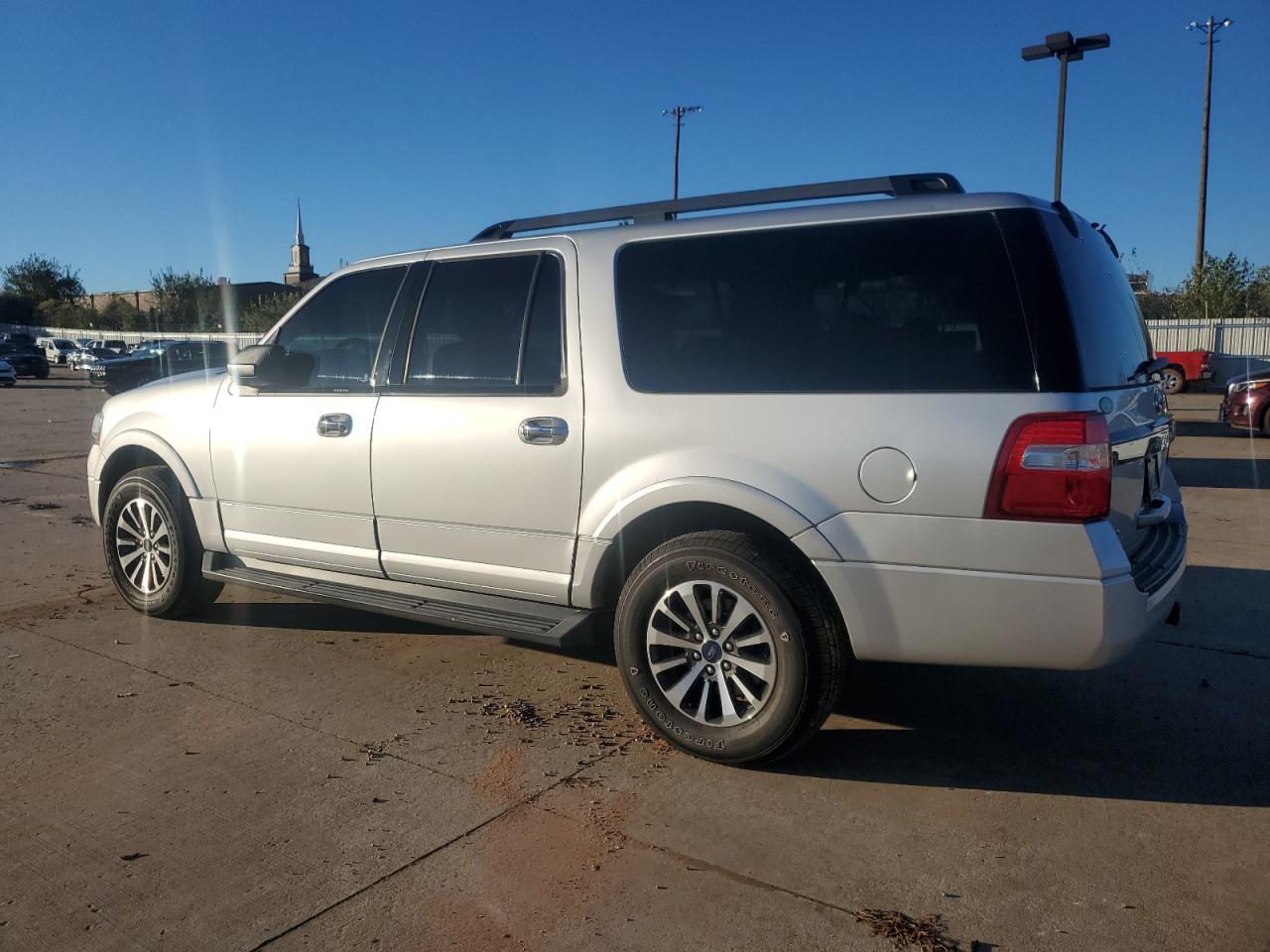 2017 Ford Expedition - Image 2