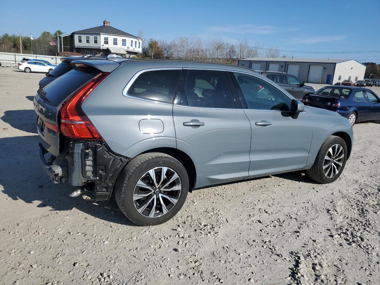 2023 Volvo XC60 - Image 3