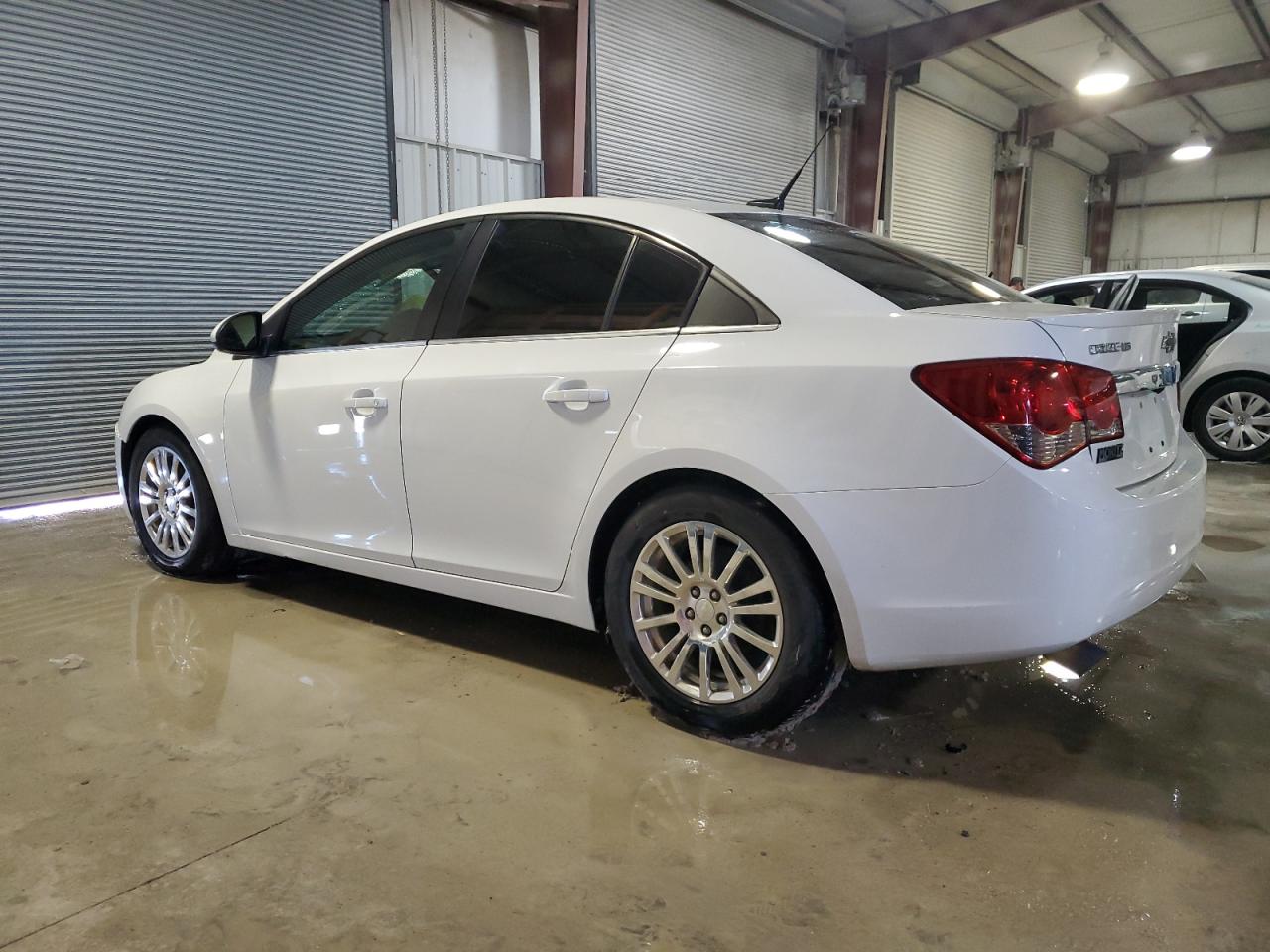 2014 Chevrolet Cruze - Image 2
