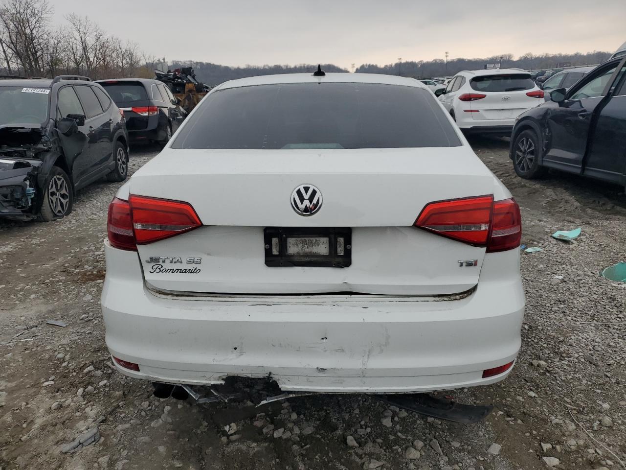 2015 Volkswagen Jetta - Image 6
