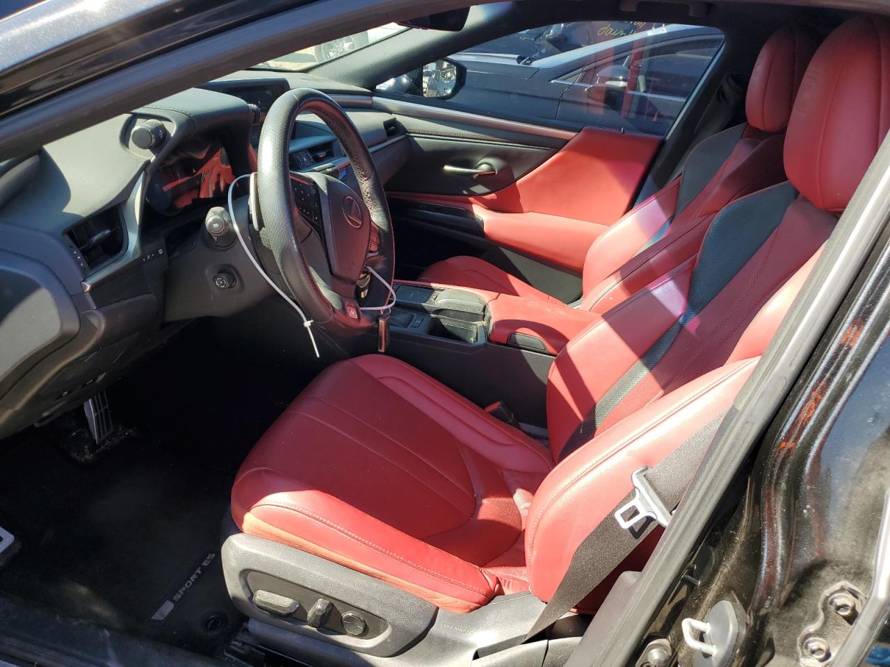 2019 Lexus ES - Image 7