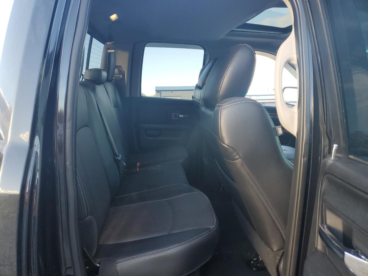 2017 RAM 1500 - Image 11